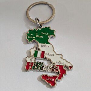 💚❤️ "Italia" Italian Keychain